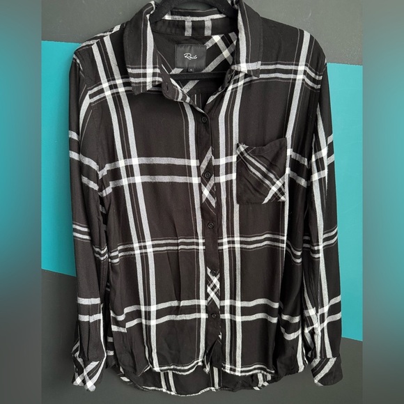 Rails Black and White Plaid Button Down Shirt size Large - Picture 5 of 12